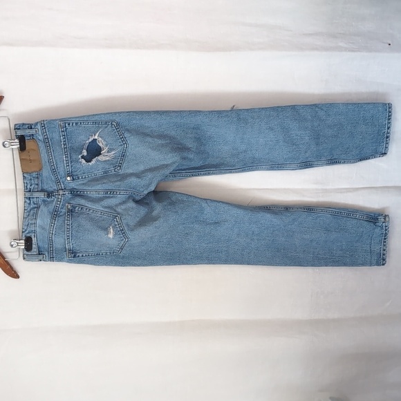 H&M Denim Light Wash Destroyed Low Waist Boyfriend Fit Size 0 - Picture 4 of 7